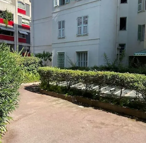 Apartmán Joli Et Lumineux Proche Et Centre Nice
